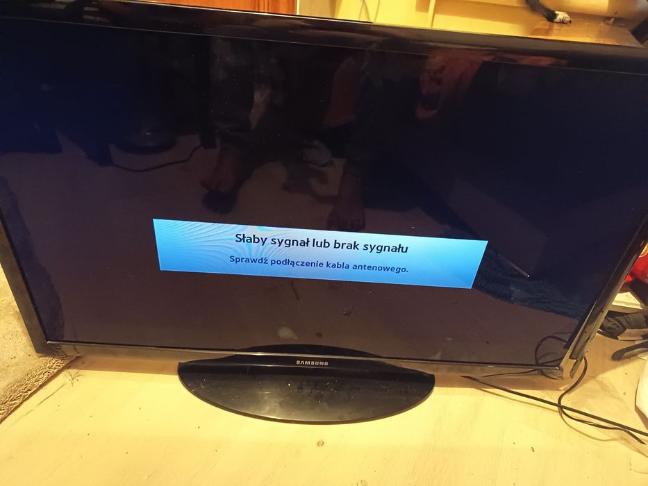 Telewizor 24 całe z Smart TV