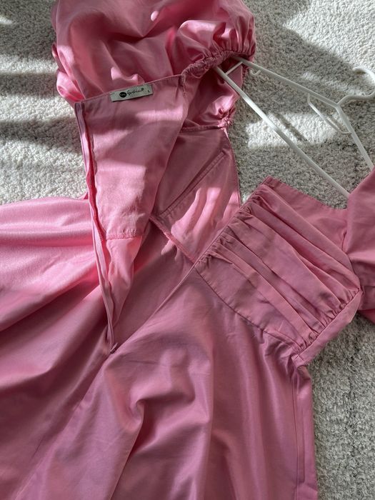 Рожева сукня Барбі зифірка