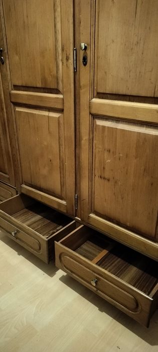 Armário de quarto com 3 portas