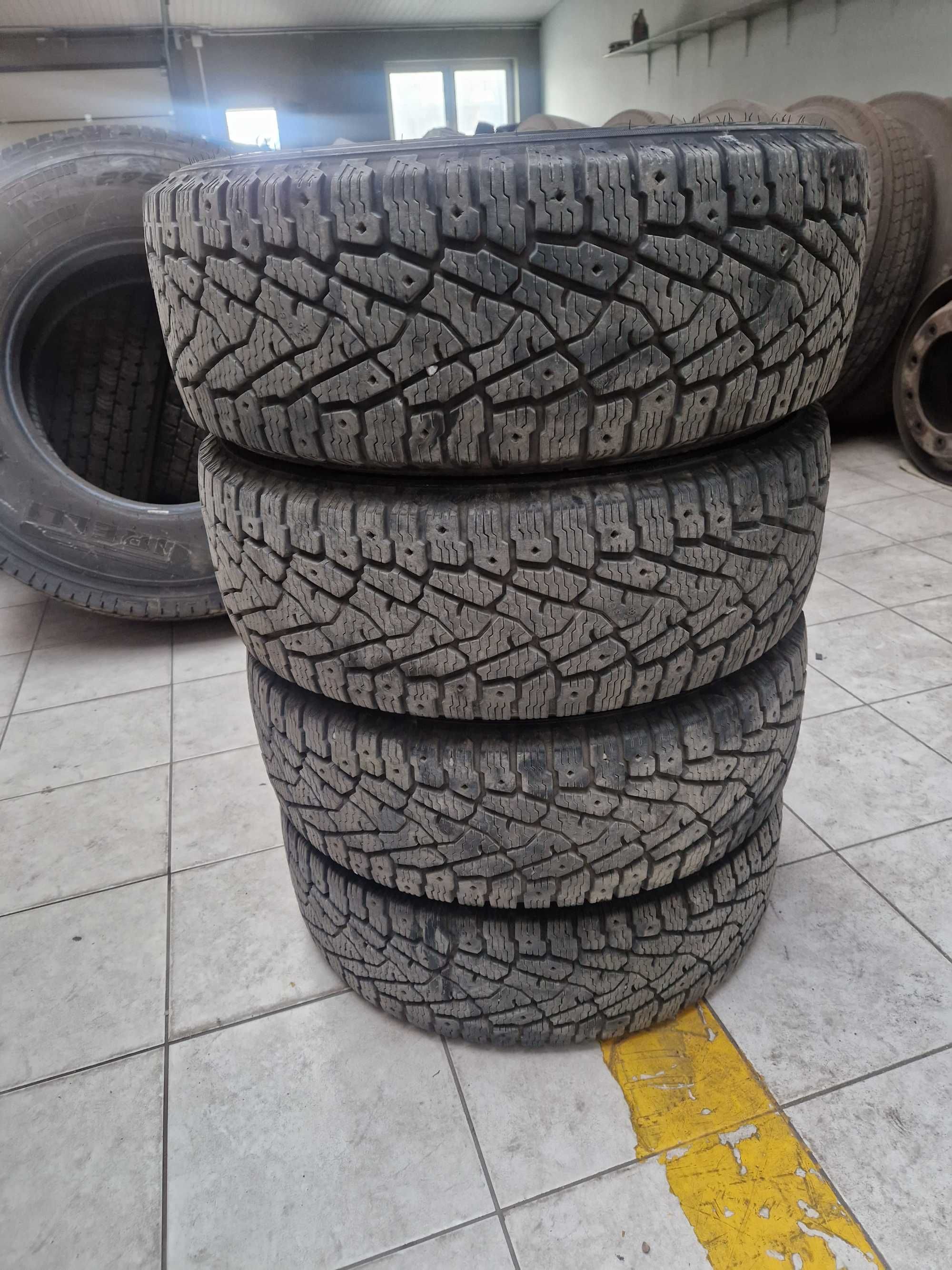 Opony zimowe Nokian Hakkapeliitta C3 215/60 R16C