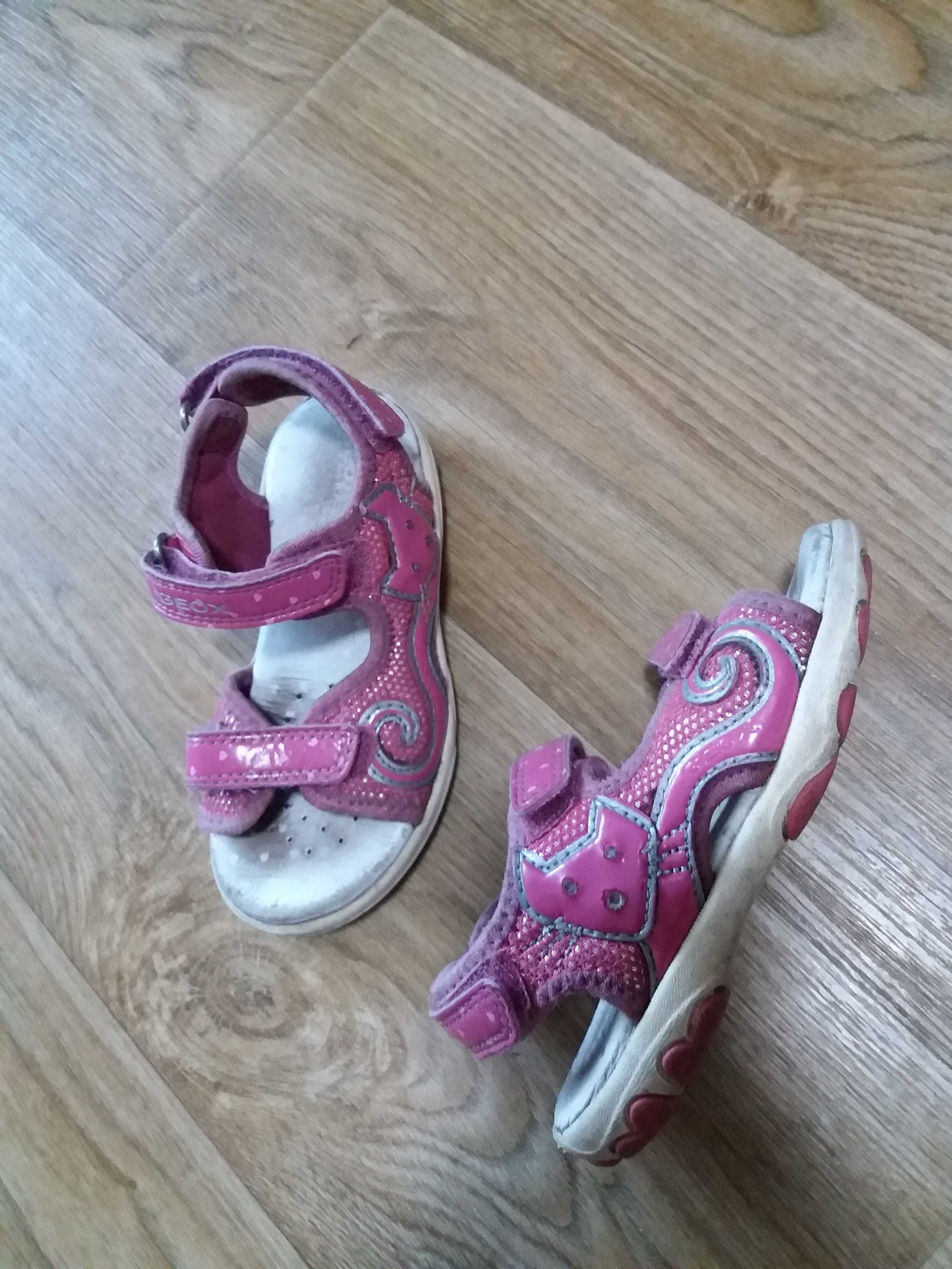 Обувь на девочку 26-27 размер, босоножки crocs, caпоги силик. мальчику