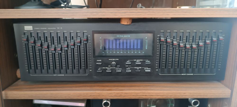 Sansui Stereo Graphic Equalizer SE-8