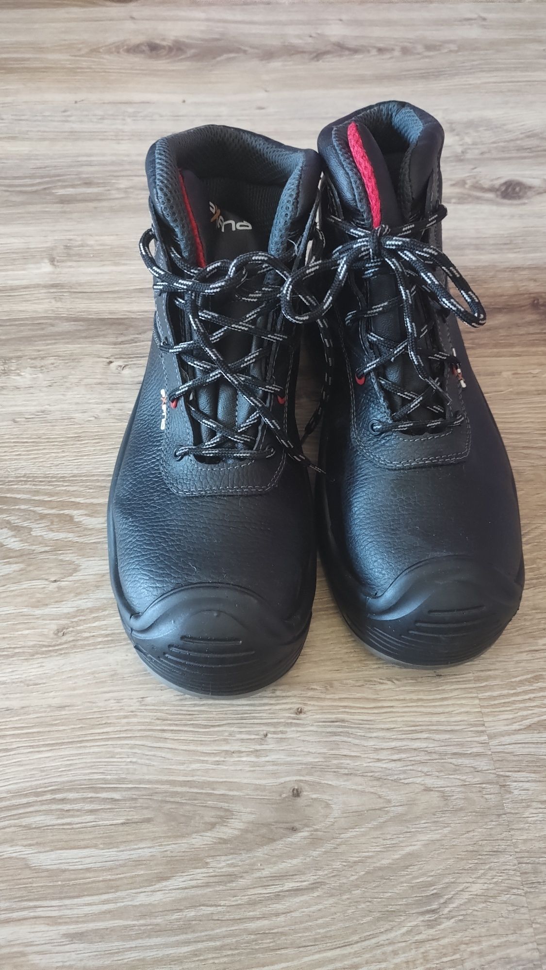 Buty robocze marki EXENA