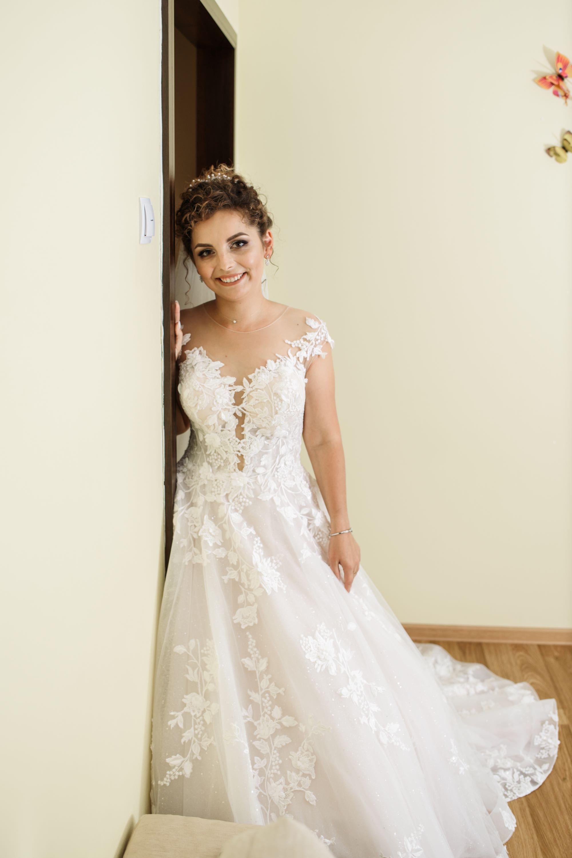 Весільна сукня Blunny Bridal з підчепним шлейфом