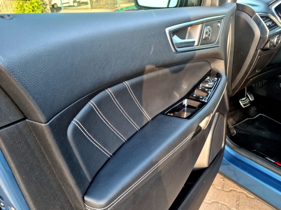Bardzo ładny Ford Edge ST