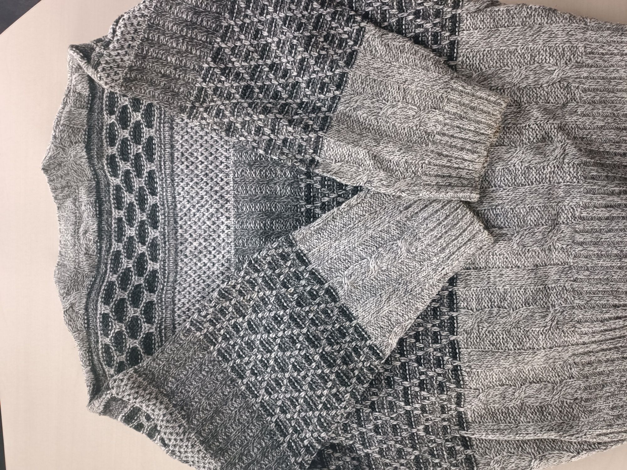 Sweter włoski męski zapinany na guziki