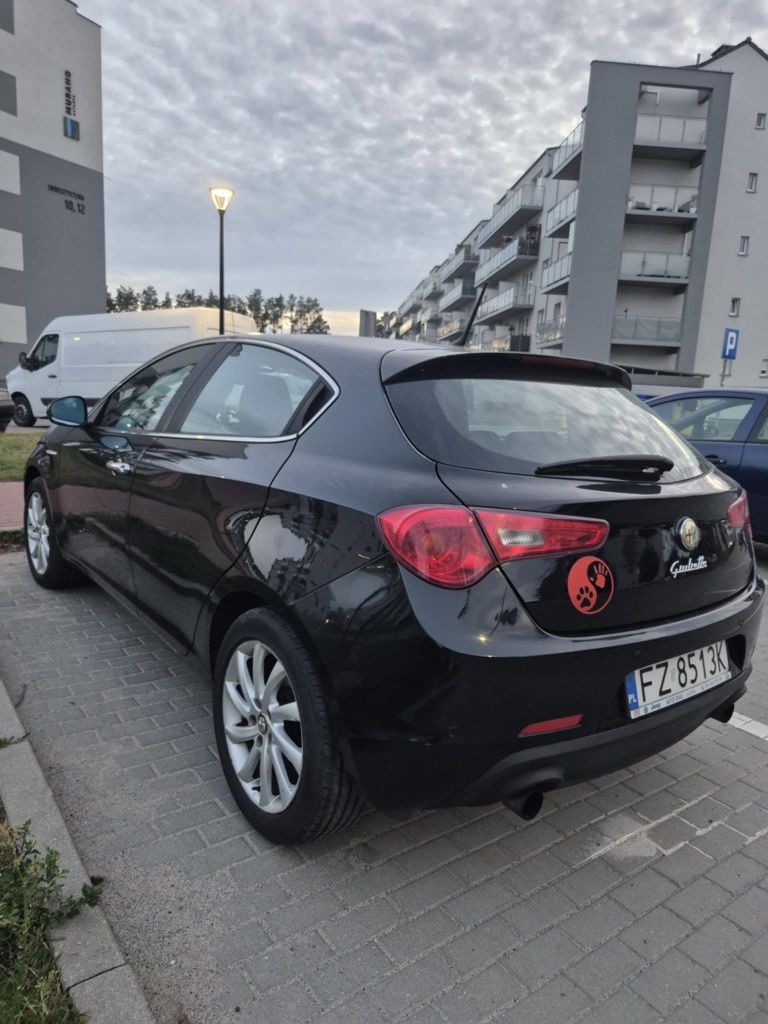 Alfa Romeo Giulietta 2.0 JTDM 170 KM 2010 rok Stan b. dobry