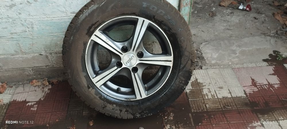 Продам титаны с зимней резиной  р13 4/98