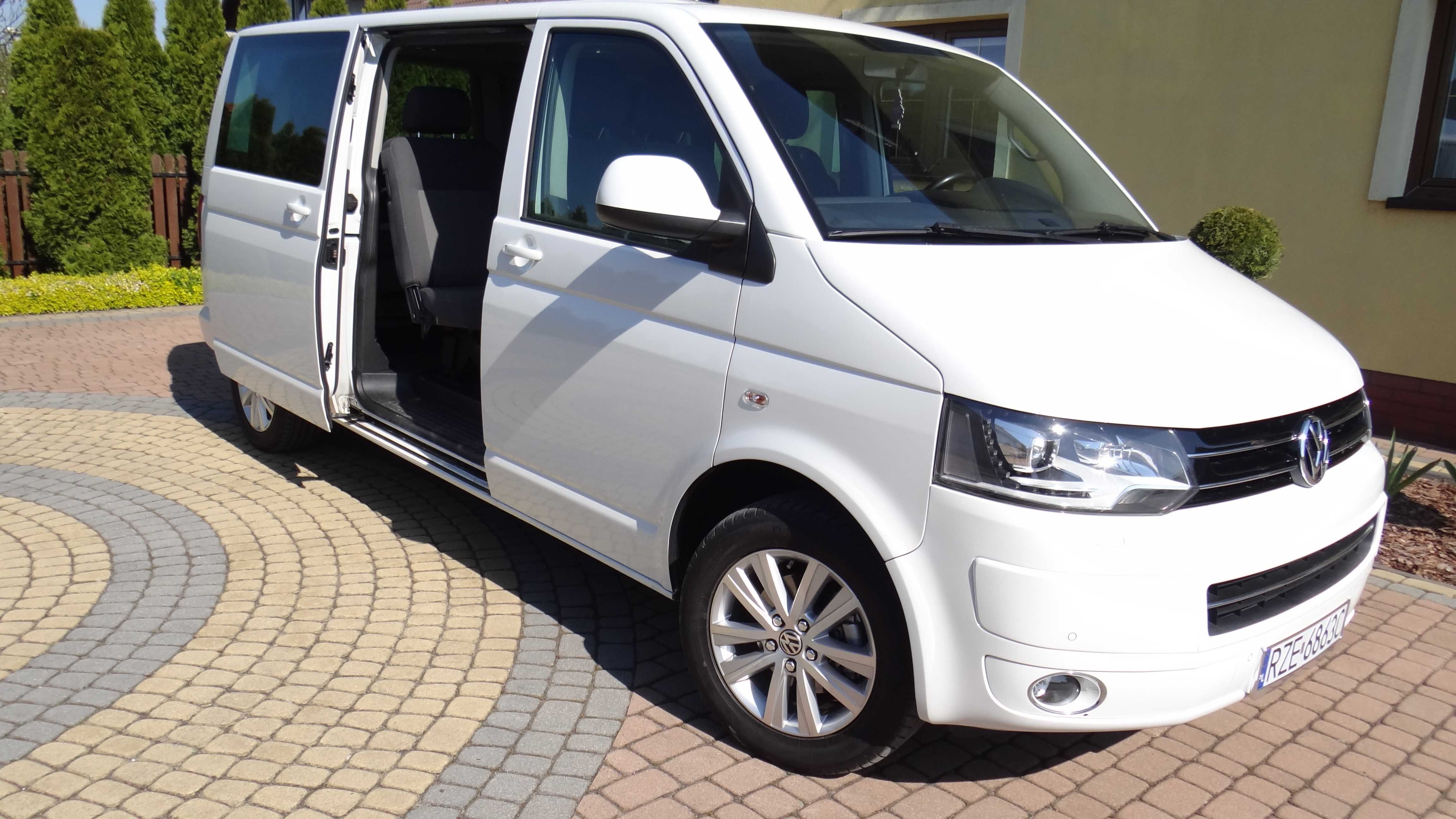Wynajem busa  9 osobowy