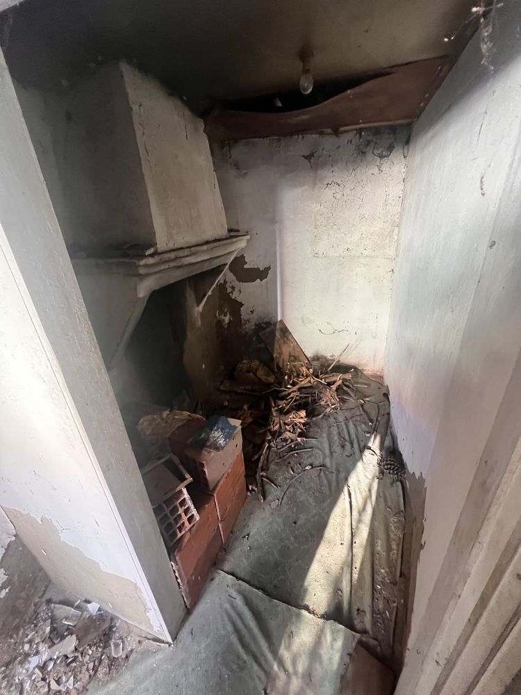 Casa de Aldeia para Reconstruida