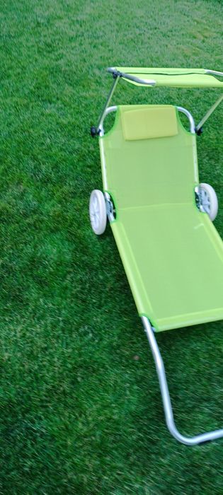 Leżak składany na kółkach jak nowy