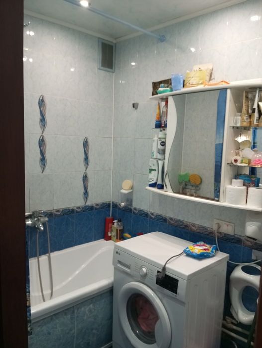 Продам двокімнатну квартиру