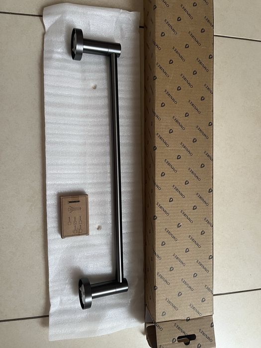 Wieszak na ręcznik 40 cm Omnires grafitowy