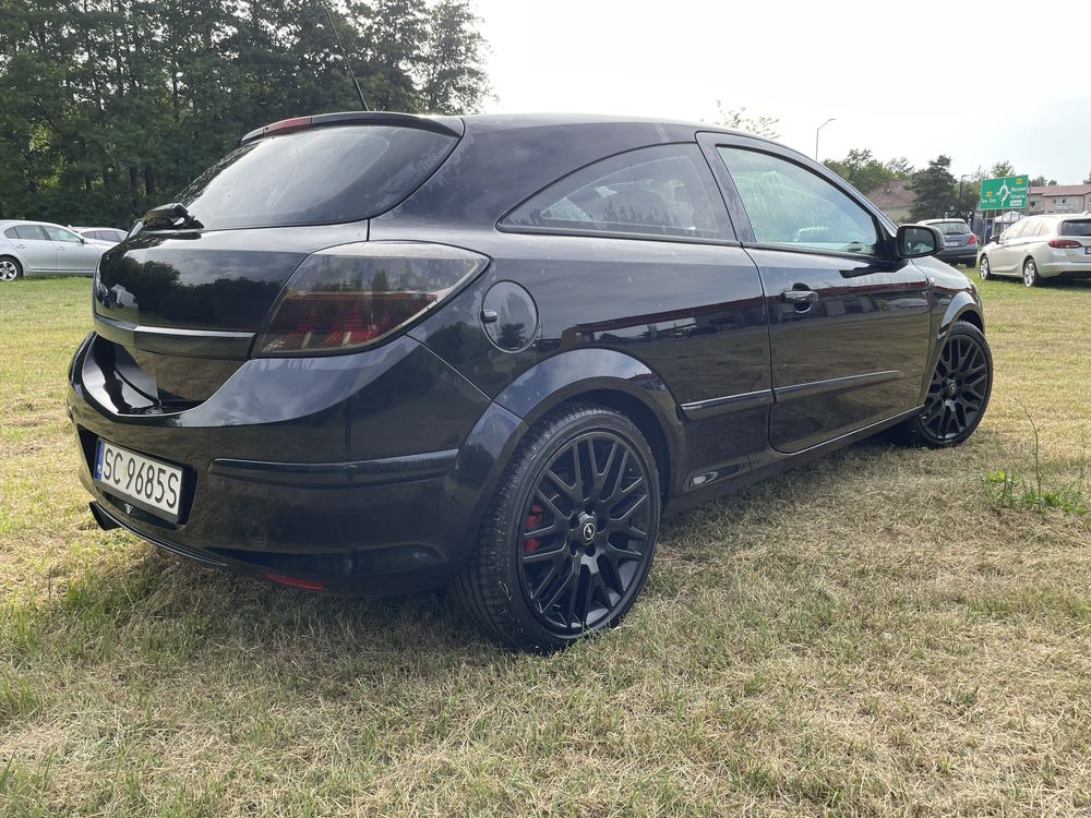 Opel Astra GTC 2.0 Turbo 200km