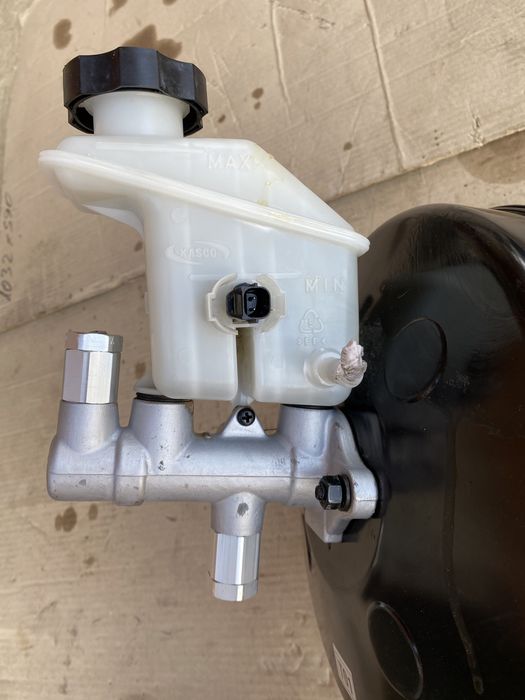 Вакум-Головний циліндр Хюндай Акцент 3. Hyundai Accent 3.