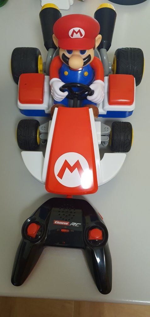 Super Mário Kart, telecomandado, completamente novo ainda na caixa.