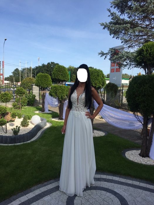 Suknia ślubna z trenem rozmiar 34