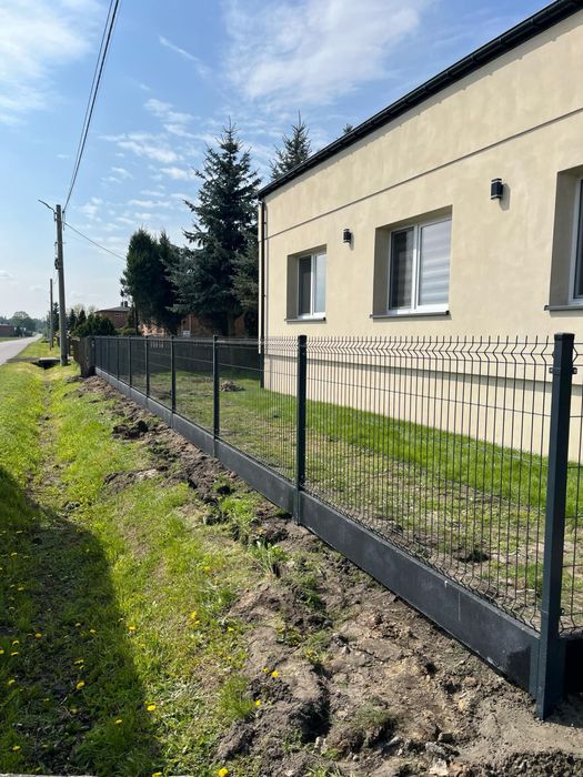 Montaż ogrodzeń panelowych