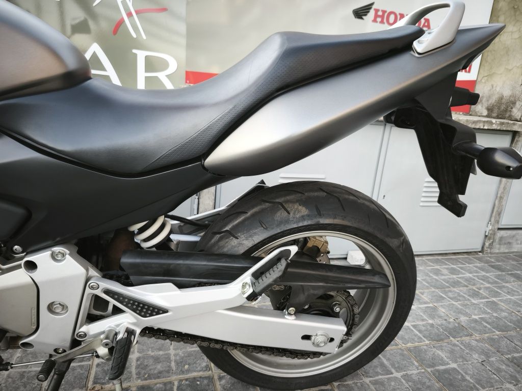 Honda hornet 600 ano 2006