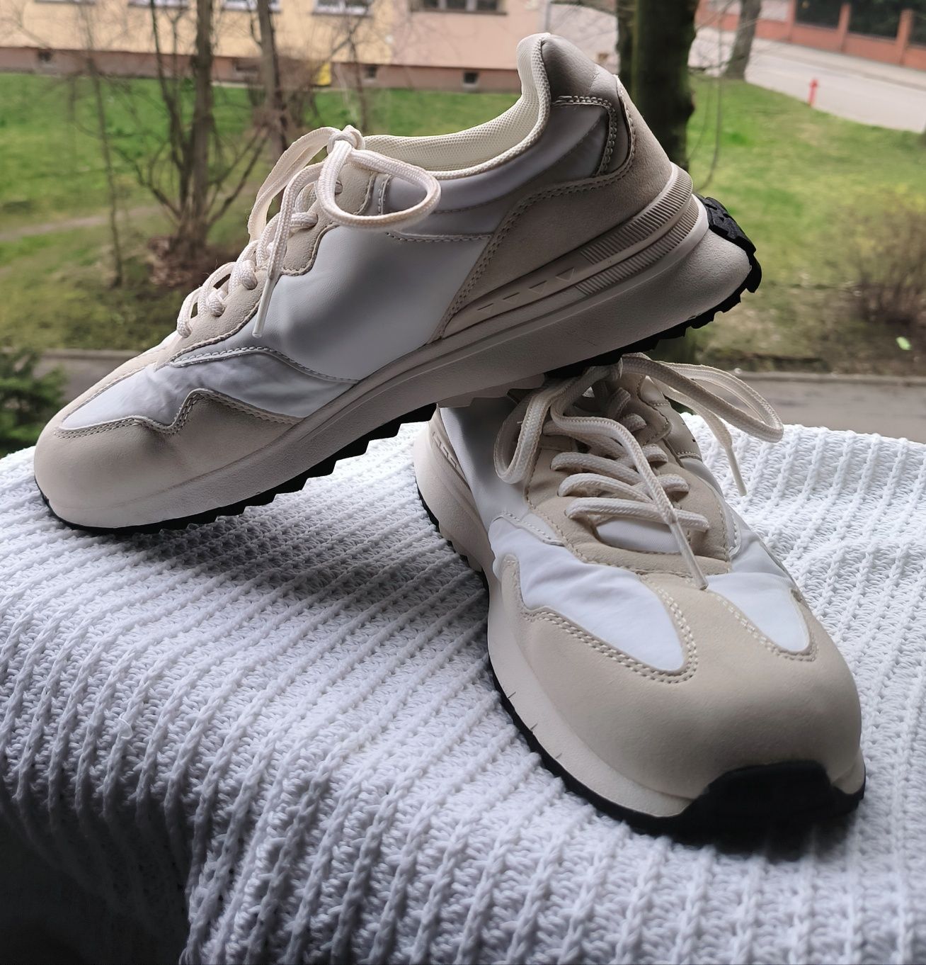 Męskie beżowe sneakersy Venice 42