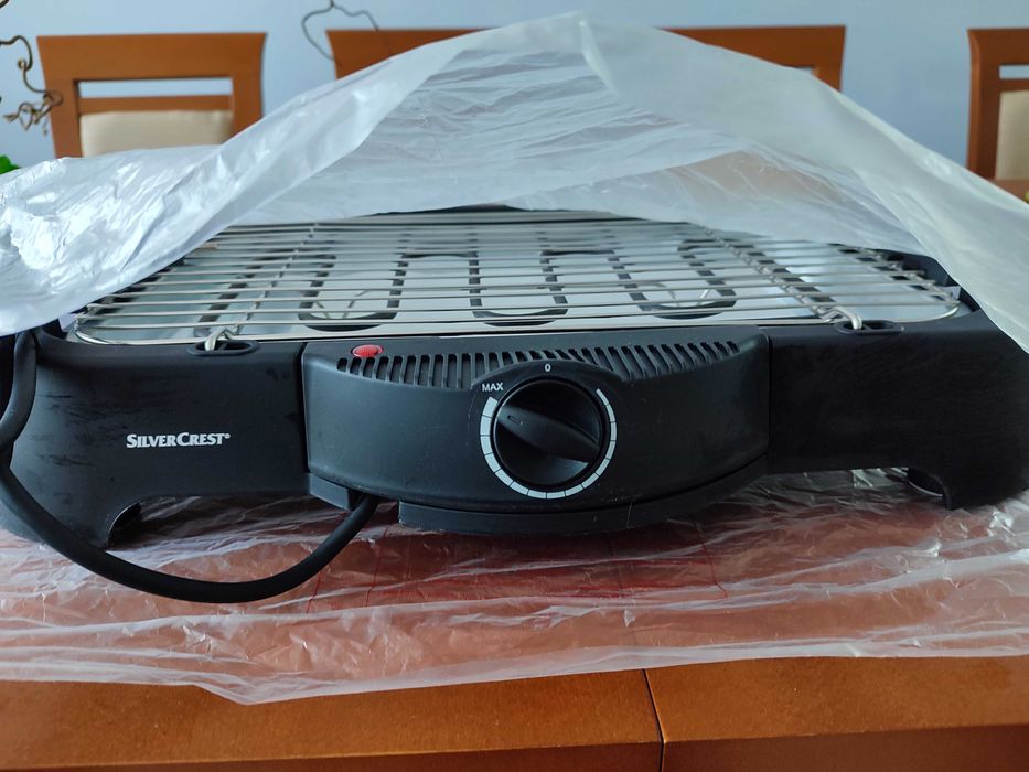 NOWY Grill elektryczny stołowy 2000W