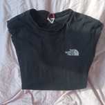 Conjunto de roupas de marca