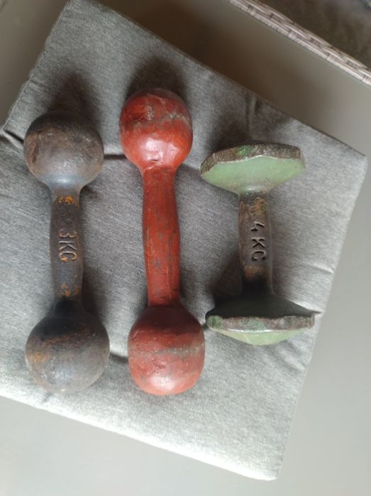 Stare hantle PRL 3 sztuki, zestaw 3kg 4kg  żeliwne