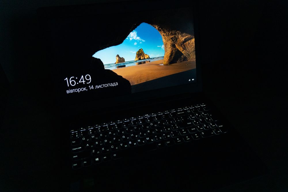 Ноутбук Lenovo ideapad 510-15ikb intel i7 12gb 120SSD 1TBHDD