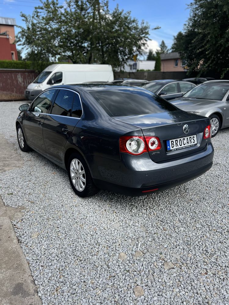 Volkswagen Jetta 1.6 Fsi 2007 rok Mały przebieg! Z Niemiec!
