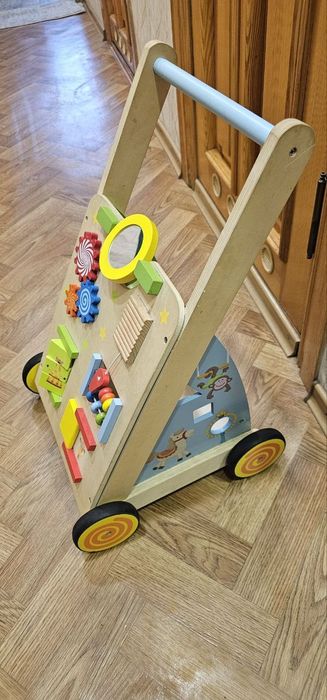 Толокар(ходунки) - бізіборд

Толокар-ходунки з бізібордом

Вкажіть ваш