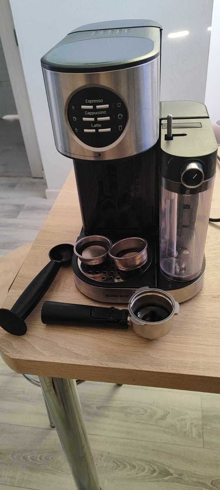 SILVERCREST Kolbowy ekspres do kawy ciśnieniowy SEMM 1470 A2