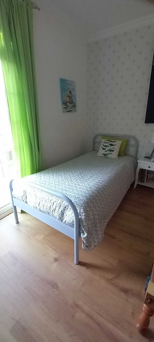 Cama de Criança em ótimo estado + Grátis Colcha e resguardo de colchão