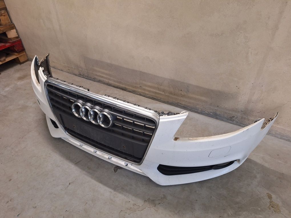 Zderzak przedni Audi A4 B8 xenon przedlift LY9C