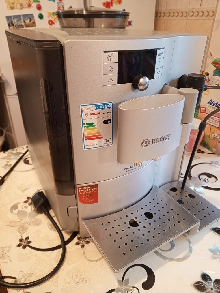 Кофемашина автомат BOSCH.