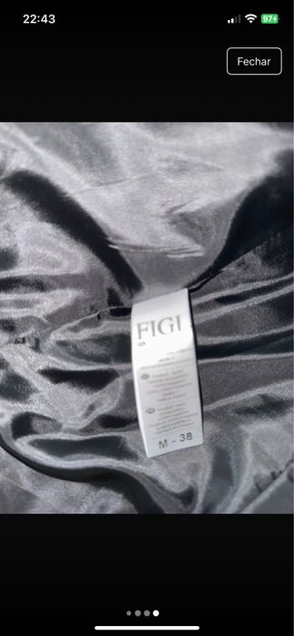 Impermeável preto novo