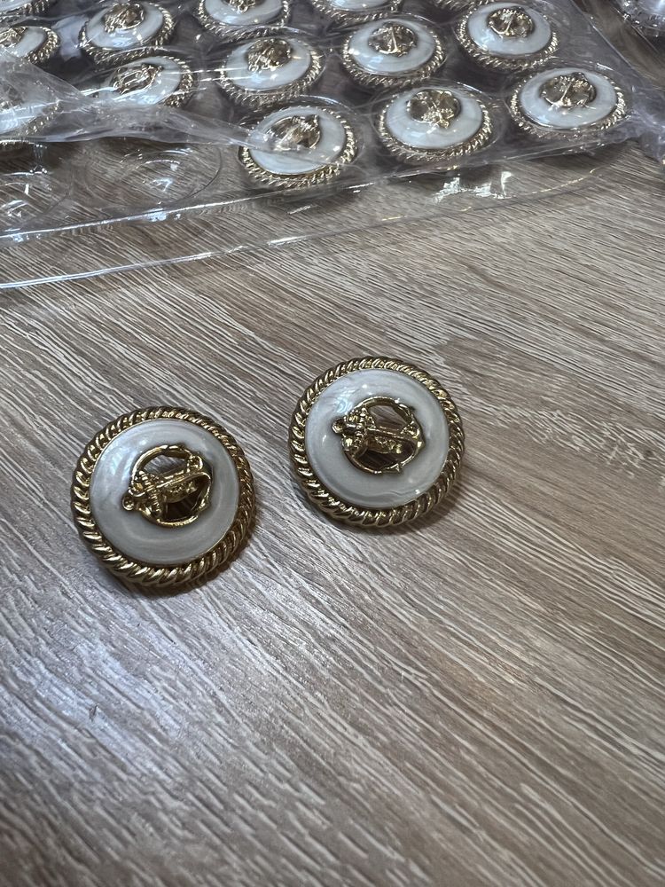 Брендові гудзики, пуговицы Шанель, Chanel