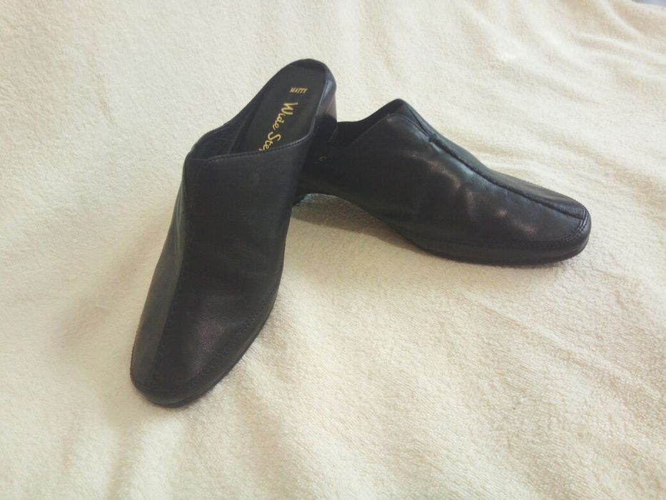 Шкіряні капчики (кожаные шлепанцы)