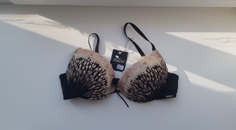 Бюст новый женский, бюстгалтер новий Balaloum 80В