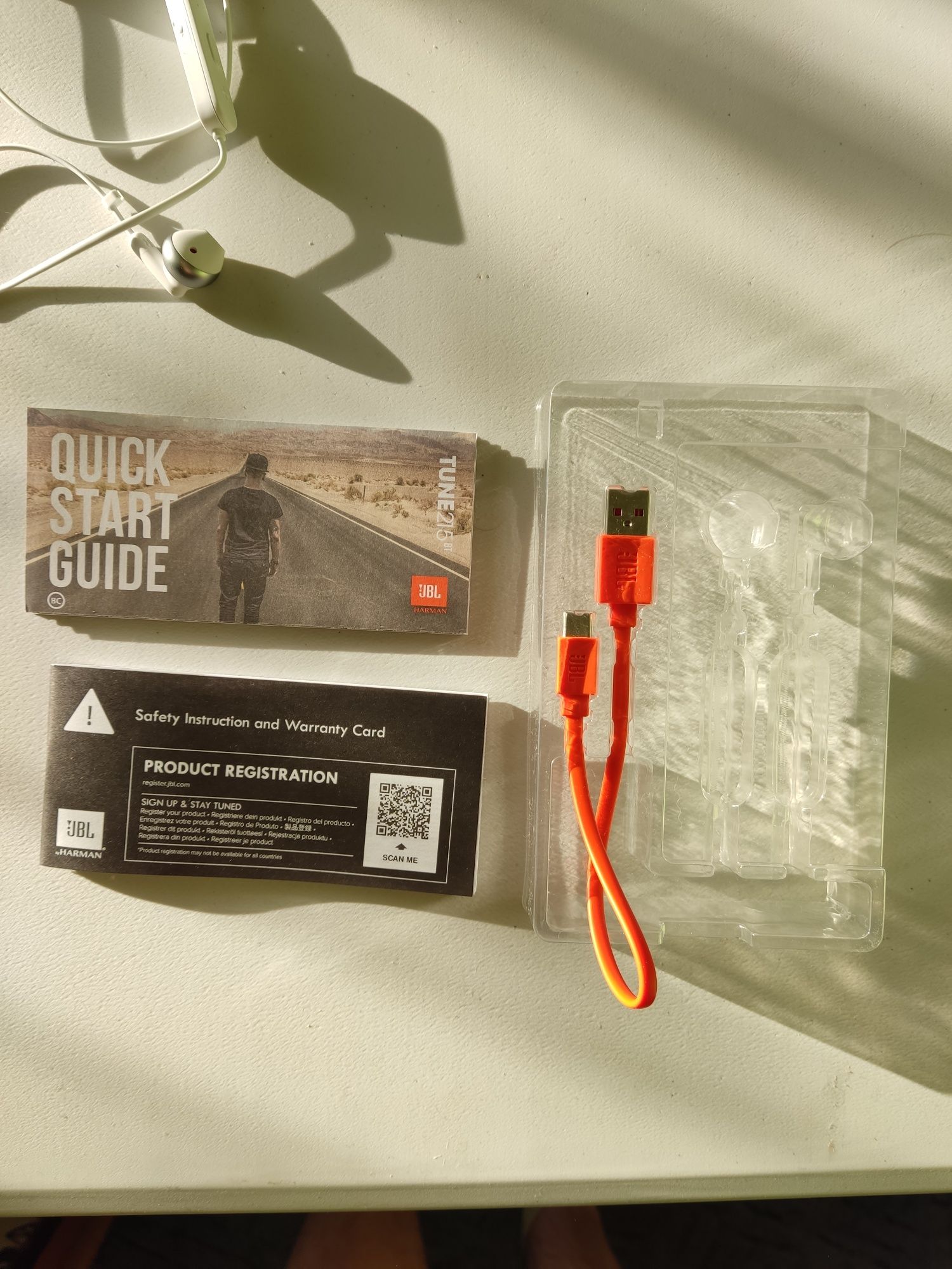 JBL Tune 215BT nowe(używane raz)