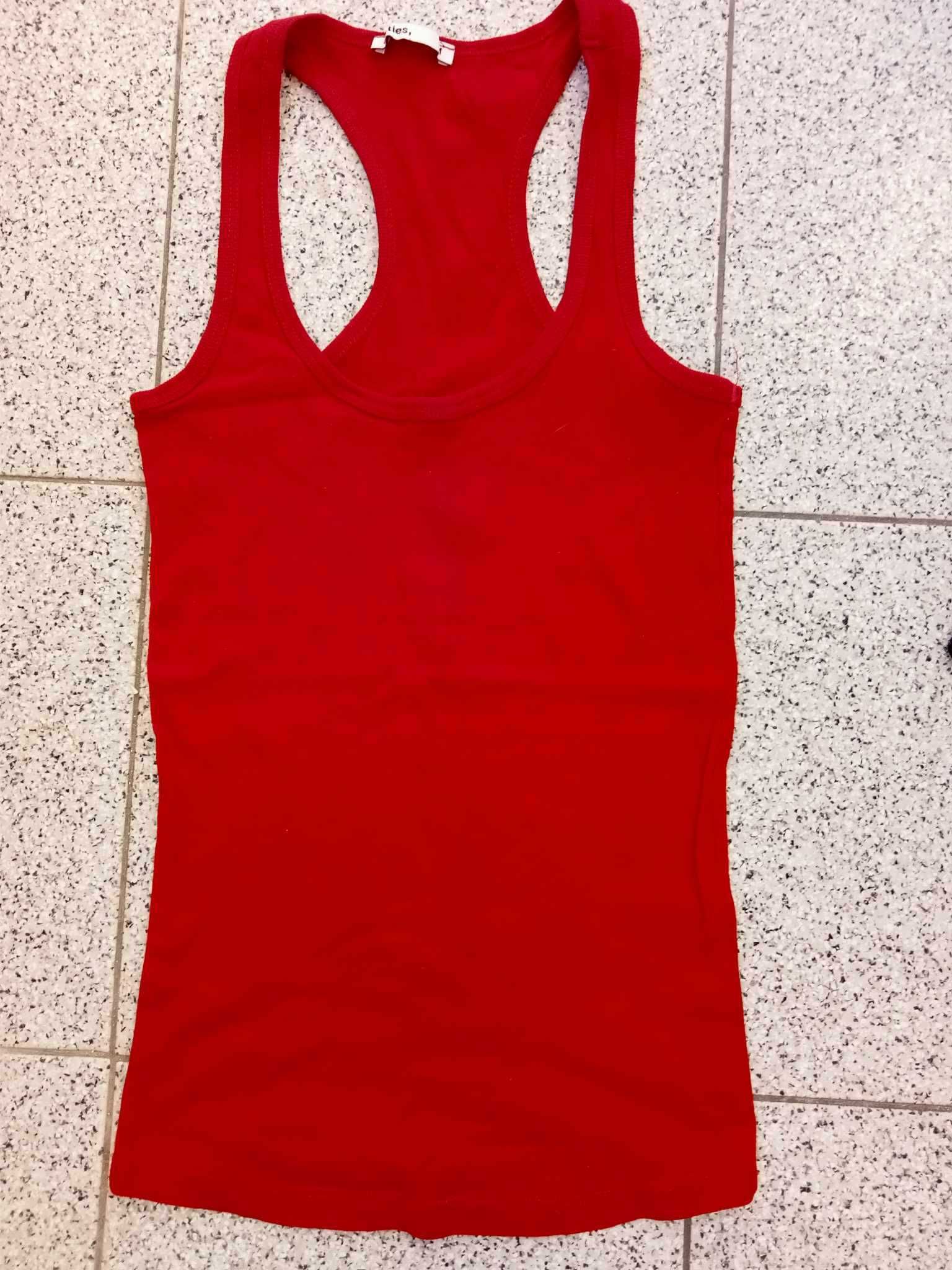 Top vermelho de verão M