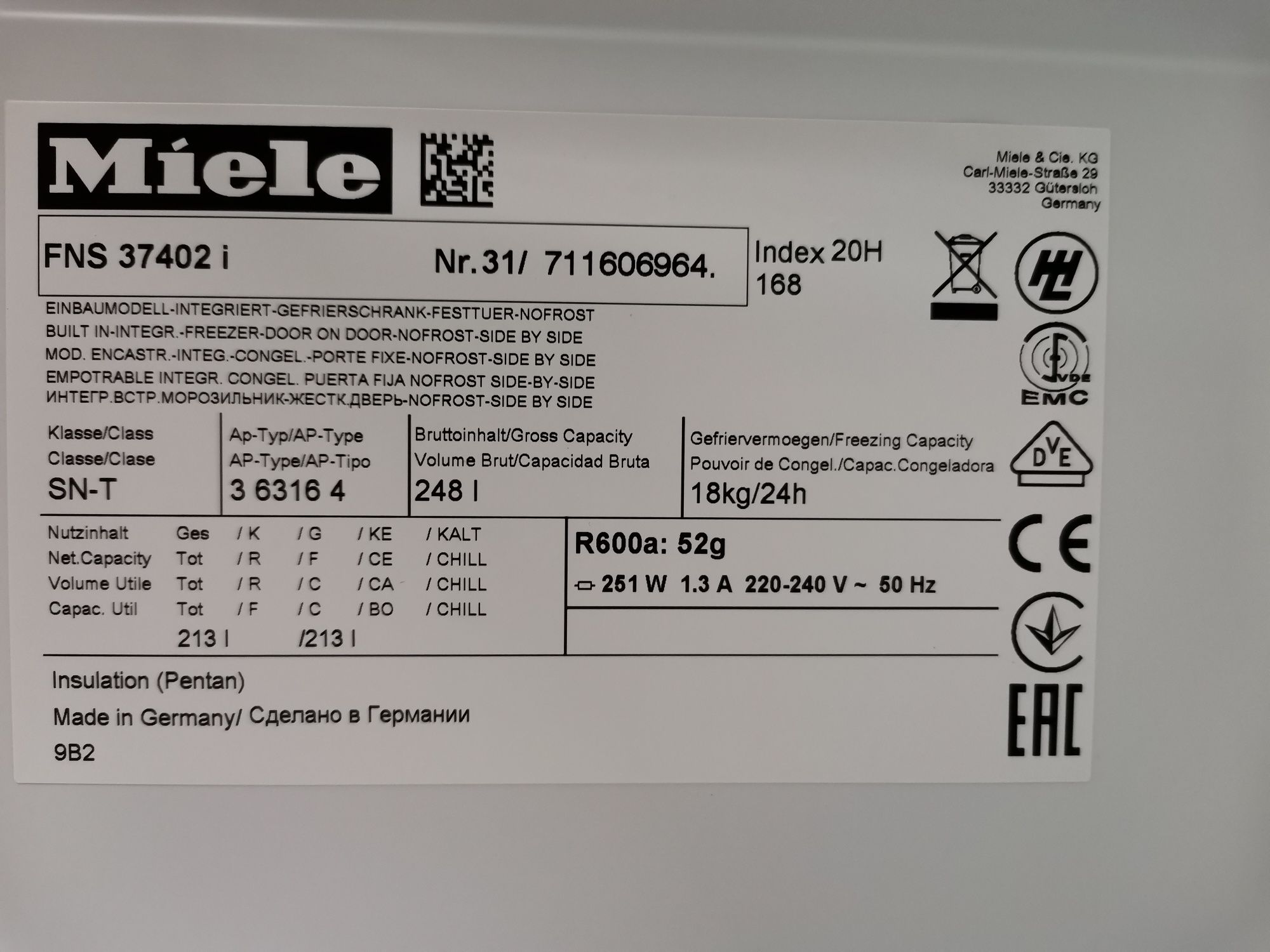 Морозильна камера Miele FNS37402i