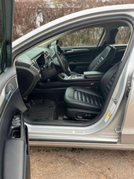 Ford Fusion      2019