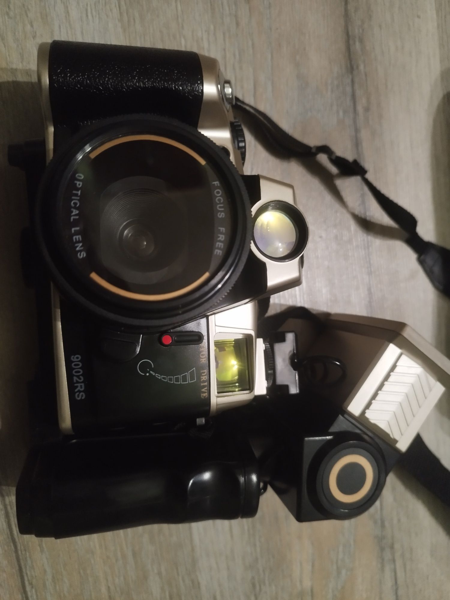 Sprzedam aparat canon 9002 RS