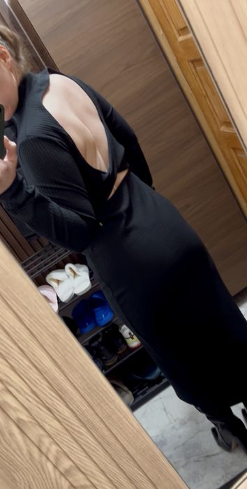 Сукня вечірня з відкритою спиною