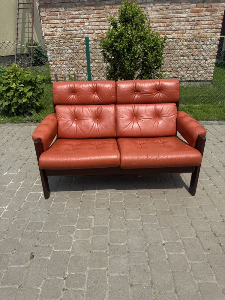 Диван двійка шкіряний  Chesterfield