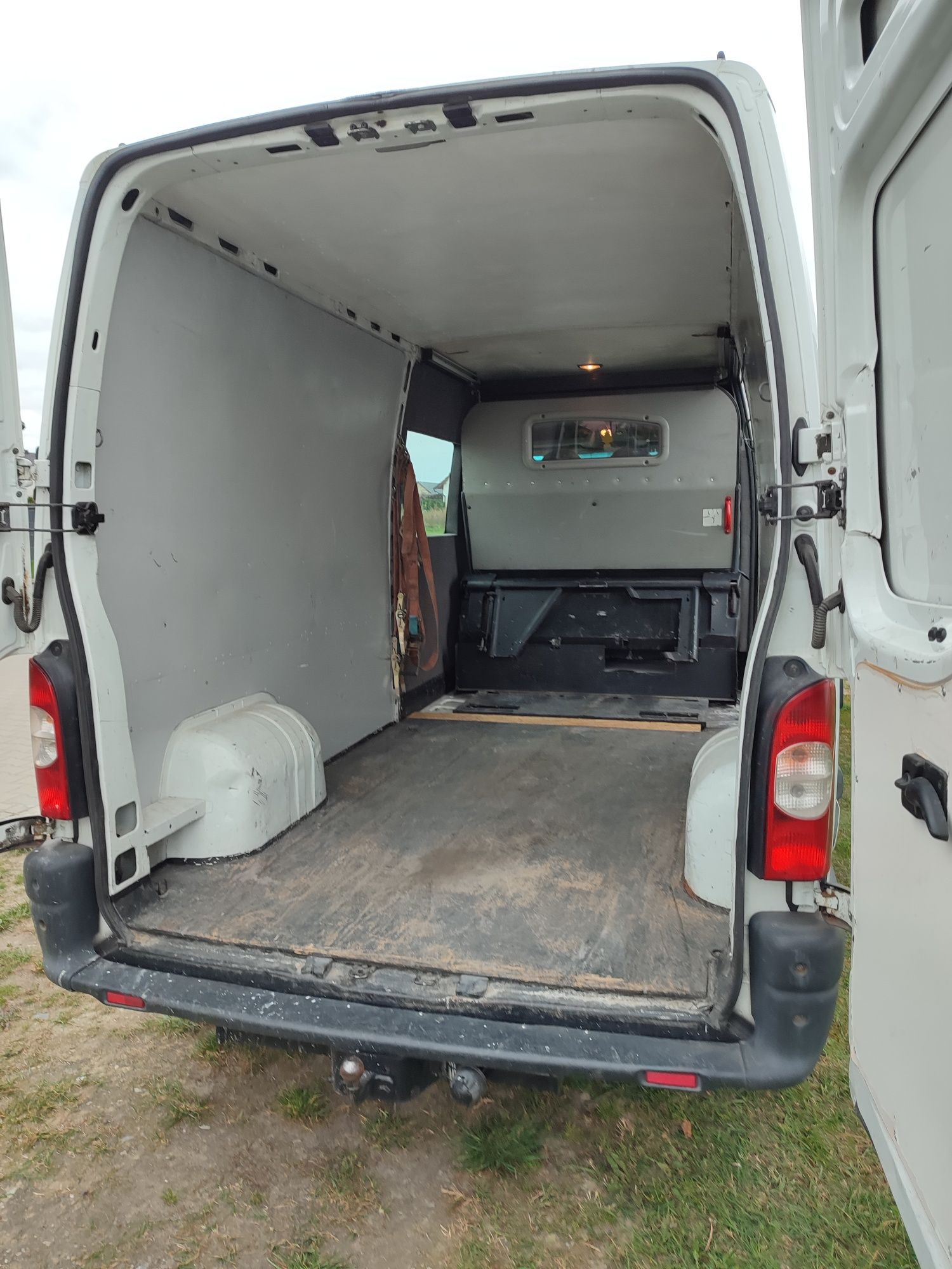 Renault Master II L3 H2 Brygadówka zabudowa 7 osobowa GRAU