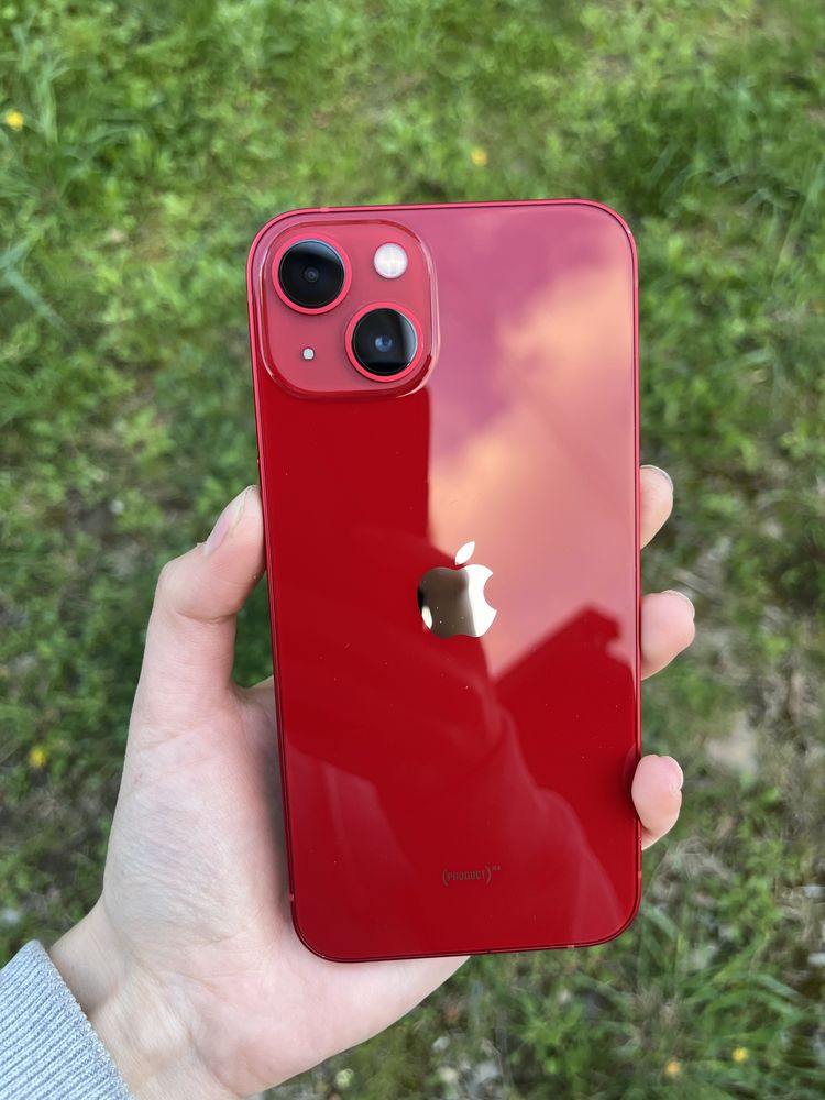 Iphone 13 червоний айфон