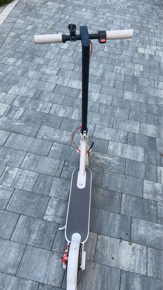 Hulajnoga elektryczna Xiaomi Mi Electric Scooter 3