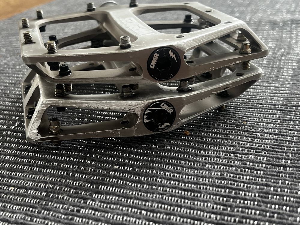 Pedały platformowe DMR Bikes Valnut