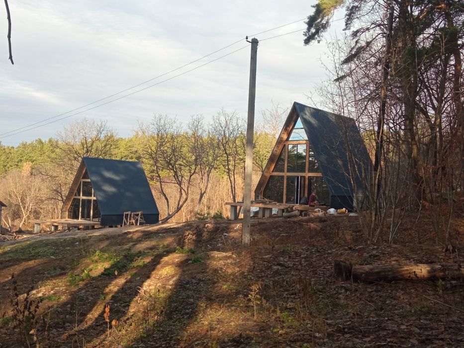 Утеплення ППУ піною пінополіуретаном дахів  ангарів складів